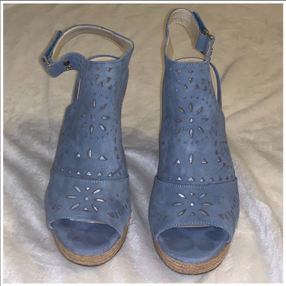 Marc Fisher wedge sandals 10 - Picture 6 of 9